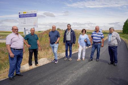 Imagen El Plan de Sostenibilidad Turística de la Diputación ‘Hoces de Segovia’ ampara el arreglo del firme de la SG-V-9162, entre Riaguas de...